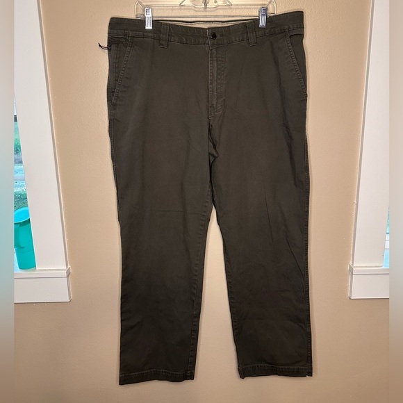 Columbia Men’s Regular Fit Flat Front Pants Size 38x30 Gray - Picture 1 of 9